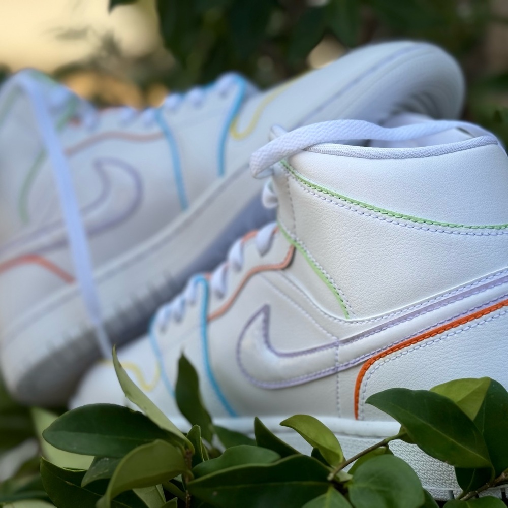 Pastel colorful outline air Jordan custom Nike shoes women - Picture 5 of 7